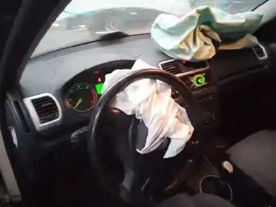 Veículo de Sucata skoda roomster (5j7) sport do ano 2008 alimentado bsw