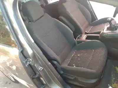 Sloopvoertuig peugeot 5008 allure van het jaar 2013 aangedreven rhe