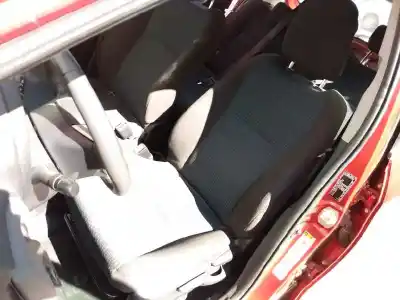 Здавання транспортного засобу toyota yaris active року 2011 потужний 1nrfe