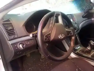 Здавання транспортного засобу hyundai i40 style року 2014 потужний d4fd