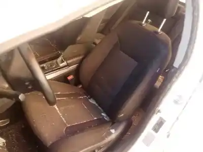 Здавання транспортного засобу hyundai i40 style року 2014 потужний d4fd