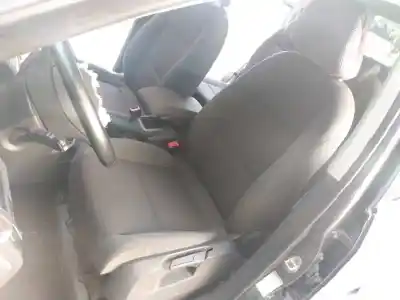 Здавання транспортного засобу volkswagen touran (1t3) edition bluemotion року 2012 потужний cayc