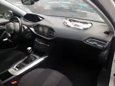 Scrapping Vehicle peugeot 308 sw active of the year 2016 powered bh01