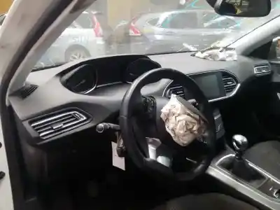 Scrapping Vehicle peugeot 308 sw active of the year 2016 powered bh01