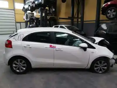 Veículo de Sucata KIA RIO Basic do ano 2013 alimentado G4LA