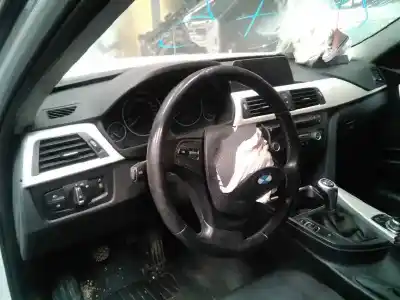 Veículo de Sucata bmw serie 3 lim. (f30) 316d do ano 2013 alimentado n47d20c