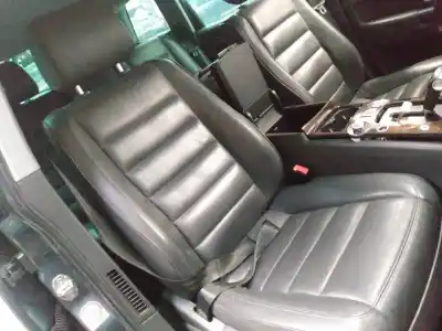 Здавання транспортного засобу volkswagen touareg (7l6) 3.0 v6 tdi dpf року 2006 потужний bks