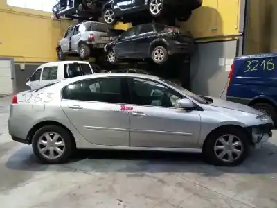 Scrapping Vehicle RENAULT LAGUNA III Authentique of the year 2009 powered M9R742