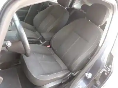 Veículo de Sucata opel astra j lim. sport do ano 2010 alimentado a17dtr