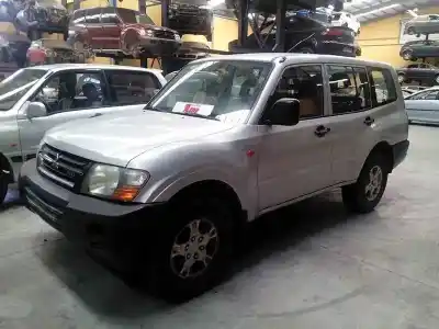 Veículo de Sucata mitsubishi montero (v60/v70) 3.2 di-d gls do ano 2000 alimentado 4m41