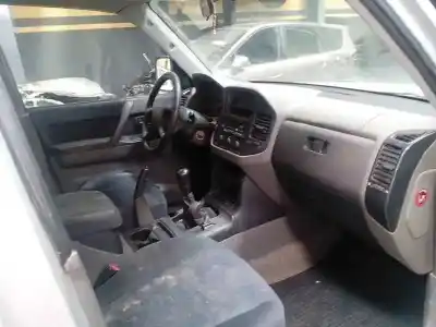 Здавання транспортного засобу mitsubishi montero (v60/v70) 3.2 di-d avance року 2000 потужний 4m41