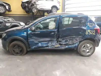 Scrapping Vehicle dacia sandero stepway of the year 2017 powered h4b408