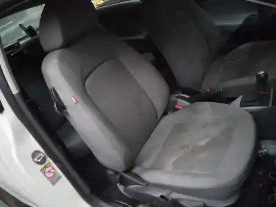 Здавання транспортного засобу seat ibiza sc (6j1) reference року 2010 потужний bms