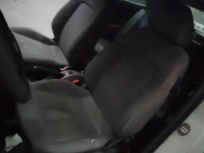 Здавання транспортного засобу seat ibiza sc (6j1) reference року 2010 потужний bms