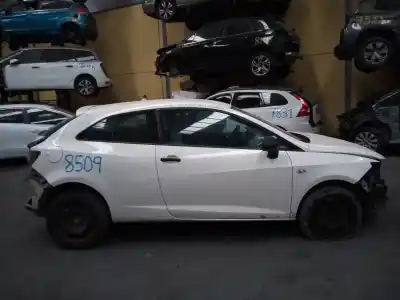 Sloopvoertuig seat ibiza sc (6j1) reference van het jaar 2010 aangedreven bms