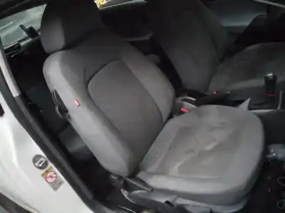 Sloopvoertuig seat ibiza sc (6j1) reference van het jaar 2010 aangedreven bms