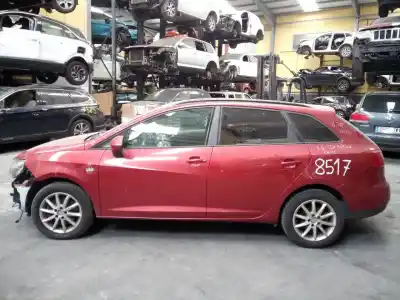 Veículo de Sucata SEAT IBIZA ST (6J8) Style do ano 2011 alimentado CAYC