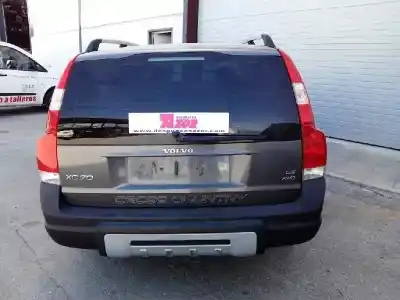 Veículo de Sucata volvo xc70 ii (136) d5 awd do ano 2007 alimentado d5244t