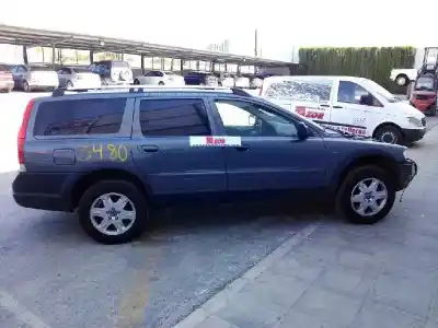 Veículo de Sucata volvo xc70 ii (136) d5 awd do ano 2007 alimentado d5244t