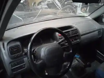 Veículo de Sucata suzuki grand vitara 5 puertas sq (ft) 2.0 td do ano 2002 alimentado rhz