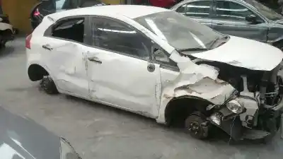 Sloopvoertuig kia rio 1.2 cat van het jaar 2012 aangedreven g4la