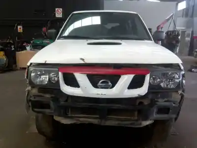 Véhicule à la ferraille nissan                                             terrano/terrano.ii (r20)                                                                                                                                                                                                                                   avenue                                                                                                                                                                                                                                                     de l'année 1996 alimenté td27ti