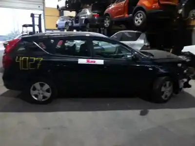 Scrapping Vehicle kia cee´d active of the year 2012 powered d4fb