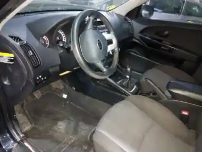 Scrapping Vehicle kia cee´d active of the year 2012 powered d4fb