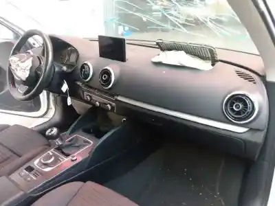 Здавання транспортного засобу audi a3 (8v) ambition року 2016 потужний crlb