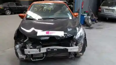 Veículo de Sucata renault captur zen do ano 2013 alimentado k9k608