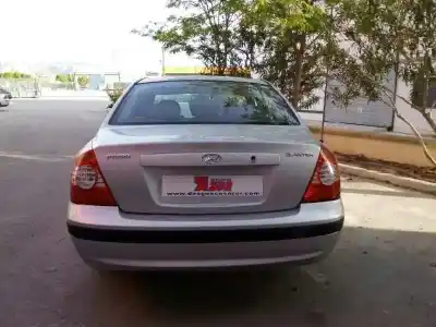 Sloopvoertuig hyundai elantra (xd) 1.6 16v cat van het jaar 2005 aangedreven g4ed