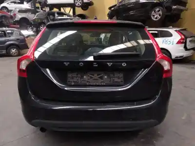 Veículo de Sucata volvo v60 kombi ocean race do ano 2011 alimentado d5204t2