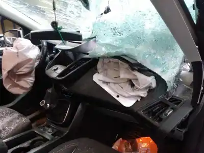 Здавання транспортного засобу ford kuga (cbs) titanium року 2019 потужний xwmb