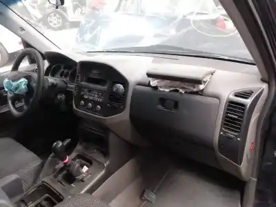 Scrapping Vehicle mitsubishi montero (v60/v70) 3.2 di-d all-four of the year 2002 powered 4m41