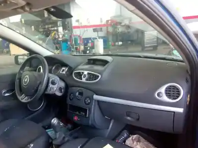 Scrapping Vehicle renault clio iii confort expression of the year 2005 powered k4j780