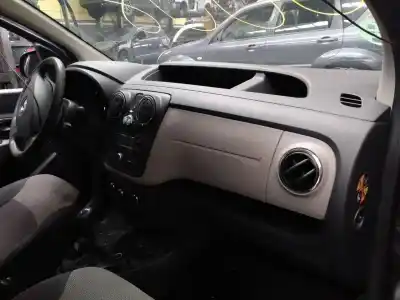 Sloopvoertuig dacia dokker ambiance van het jaar 2012 aangedreven k9k626