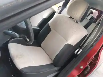 Здавання транспортного засобу dacia logan mcv laureate року 2009 потужний k9k796