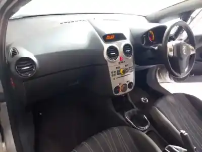 Veículo de Sucata opel corsa d essentia do ano 2011 alimentado z13dtj