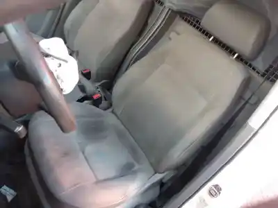Здавання транспортного засобу volkswagen caddy ka/kb (2k) furg. року 2005 потужний bdj