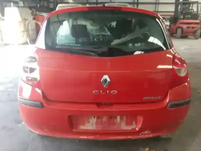 Veículo de Sucata renault clio iii exception do ano 2006 alimentado d4f740