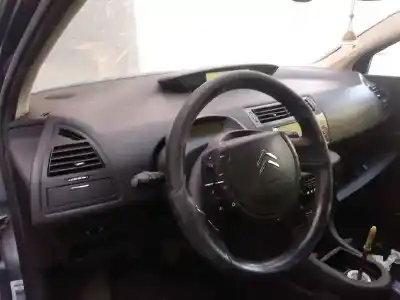 Vehicul casat citroen c4 sedan exclusive al anului 2009 alimentat 9hz