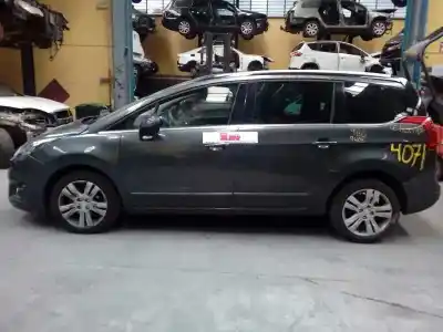 Sloopvoertuig PEUGEOT 5008 Allure van het jaar 2014 aangedreven 9HD - 9H05