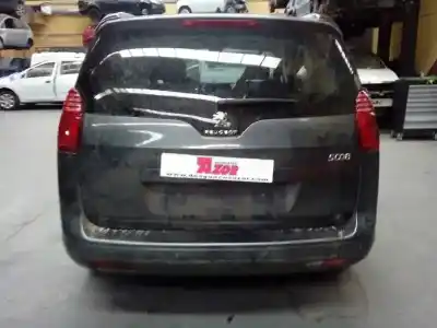 Vehicul casat peugeot 5008 allure al anului 2014 alimentat 9hd - 9h05