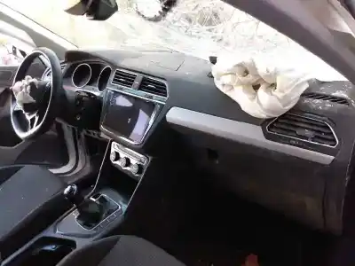 Veículo de Sucata volkswagen tiguan advance bmt do ano 2017 alimentado dfgc