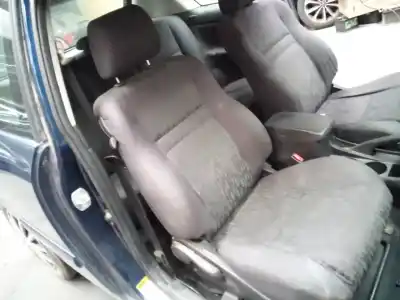 Scrapping Vehicle toyota corolla (e12) 2.0 d-4d linea sol berlina of the year 2001 powered 1cdftv