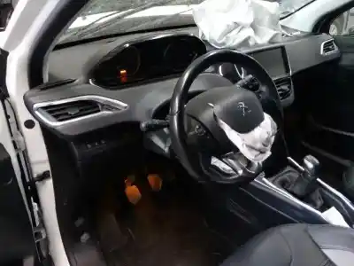 Veicolo di demolizione peugeot 2008 (--.2013->) active dell'anno 2014 alimentato 9hp