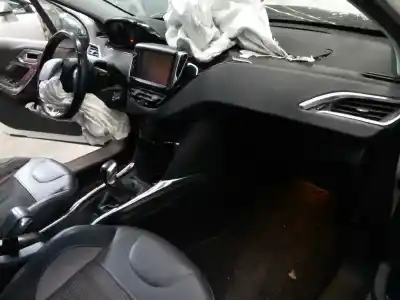 Veicolo di demolizione peugeot 2008 (--.2013->) active dell'anno 2014 alimentato 9hp