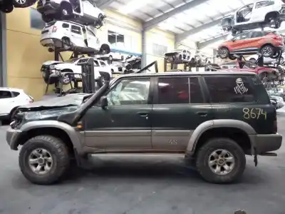 Veicolo di demolizione nissan patrol gr (y61) gr s dell'anno 1998 alimentato rd28ti