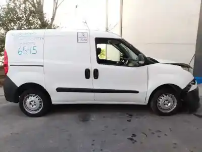 Veicolo di demolizione FIAT DOBLO Active dell'anno 2014 alimentato 263A2000