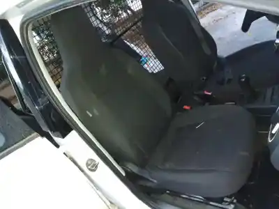 Veículo de Sucata volkswagen up (121) high up do ano 2016 alimentado chya